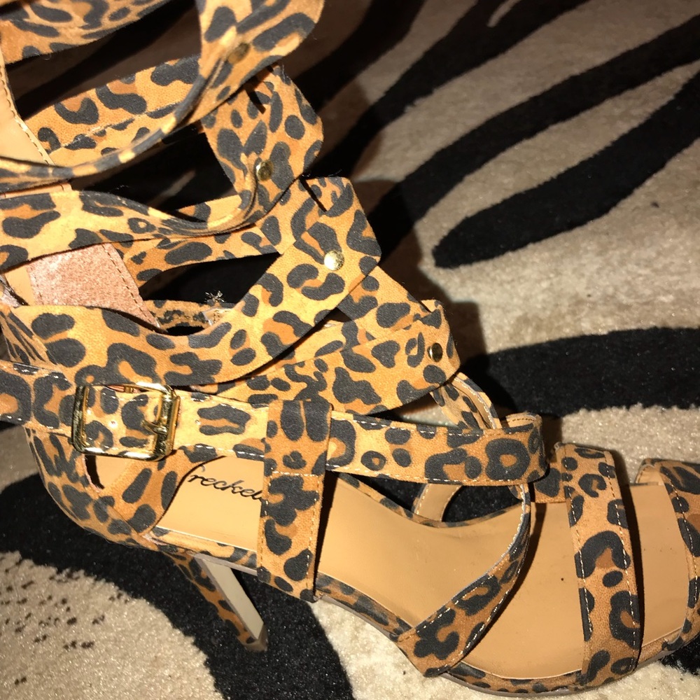 Leopard Heels - Picture 4 of 8